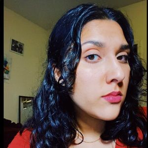 Meet your Posher, Divya